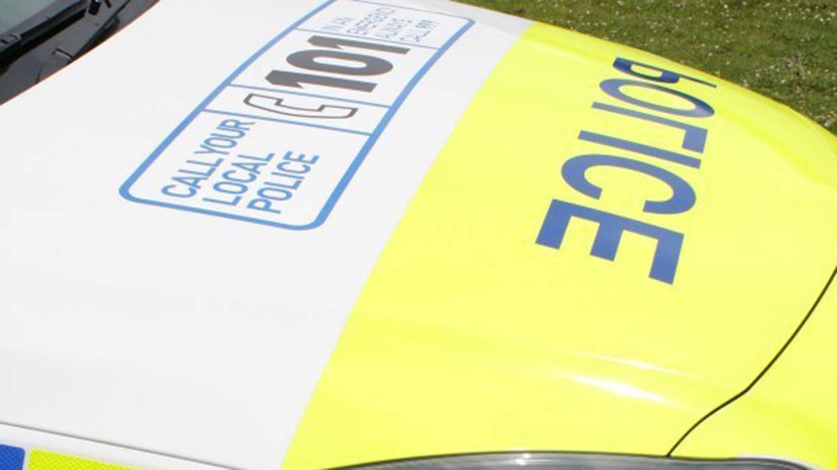Police keen to trace men spotted trying car doors in Alrewas 